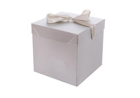 PK4-314,-2 Gift box with bow 15*15*15cm matte cardboard