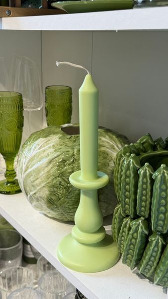 550-CH-01 &Eacute;poque candle (27cm). Color: light green